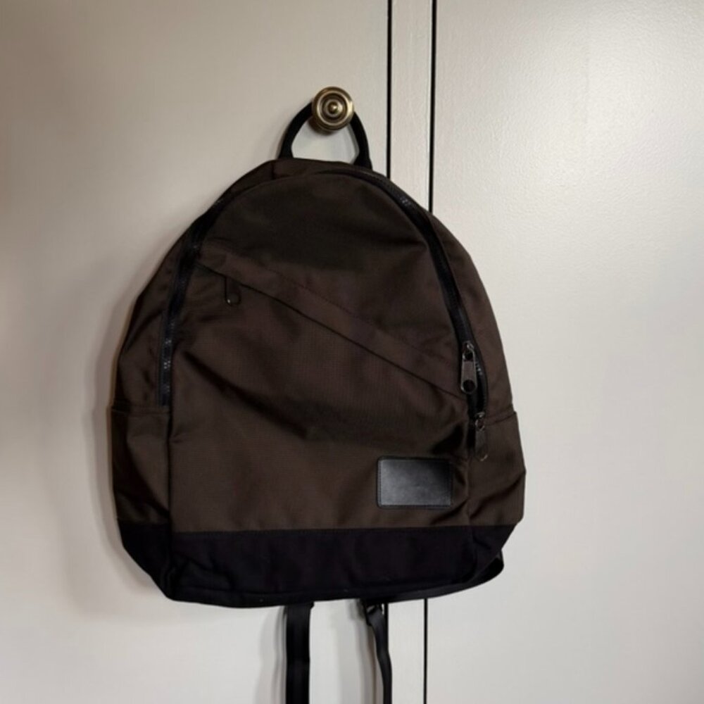 AR321 Backpack